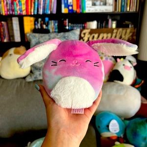 Ryder the bunny squishmallow NWT 5in